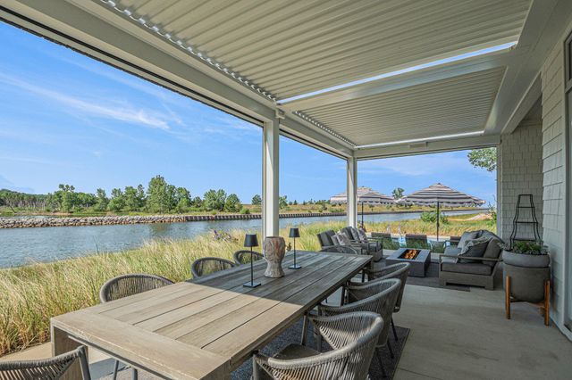 6736 Saugatuck Beach Road, Saugatuck, MI 49453