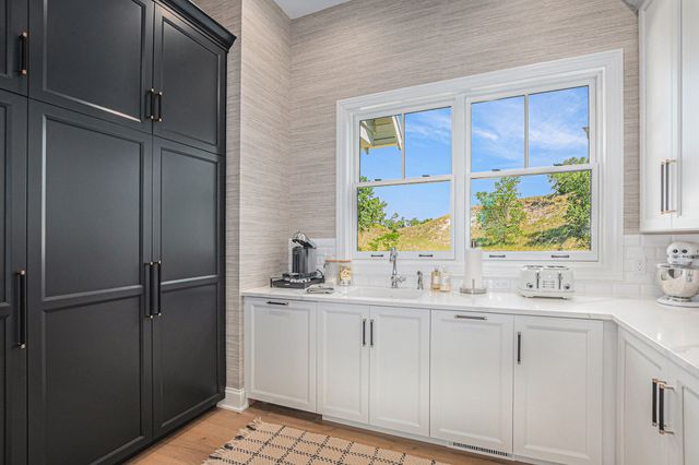 6736 Saugatuck Beach Road, Saugatuck, MI 49453