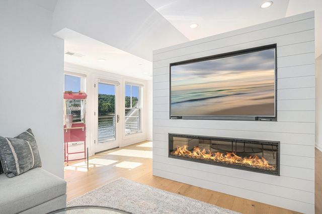 6736 Saugatuck Beach Road, Saugatuck, MI 49453