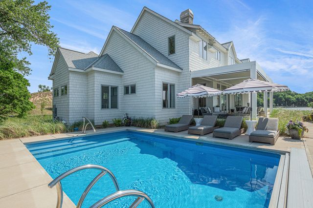 6736 Saugatuck Beach Road, Saugatuck, MI 49453