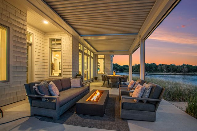 6736 Saugatuck Beach Road, Saugatuck, MI 49453