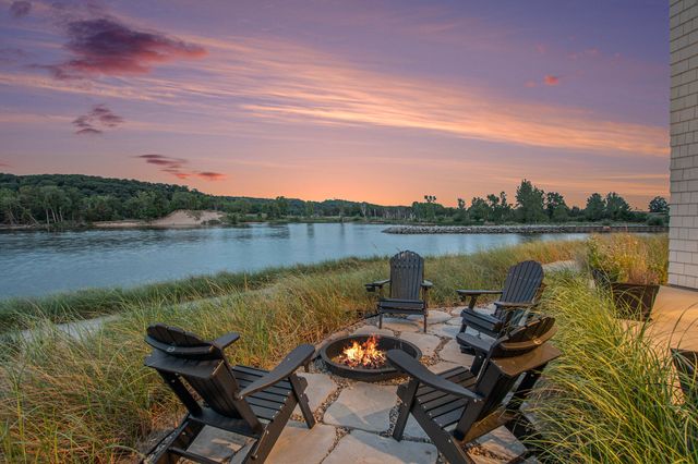 6736 Saugatuck Beach Road, Saugatuck, MI 49453