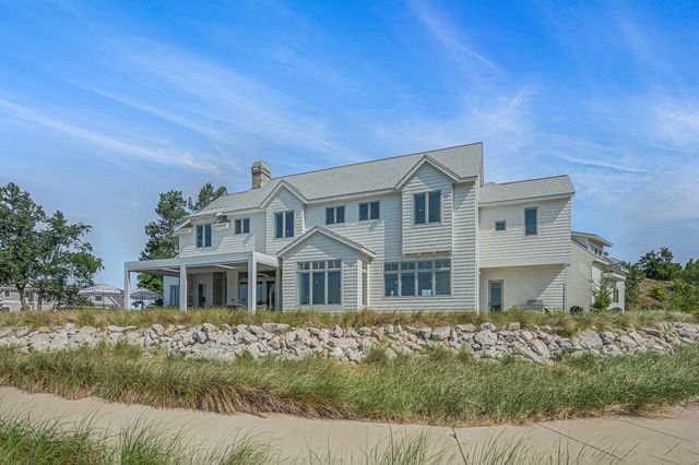 6736 Saugatuck Beach Road, Saugatuck, MI 49453