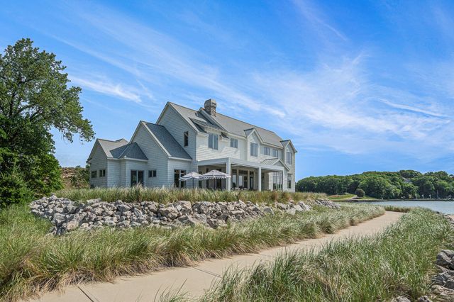 6736 Saugatuck Beach Road, Saugatuck, MI 49453