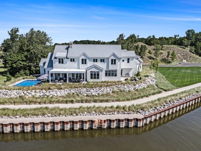 6736 Saugatuck Beach Road, Saugatuck, MI 49453