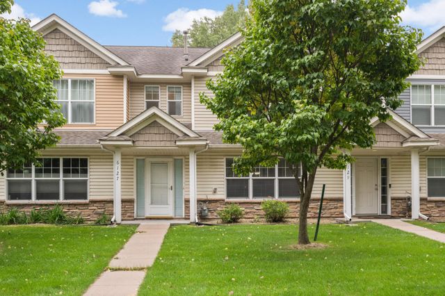 6127 32nd Avenue N, Crystal, MN 55422