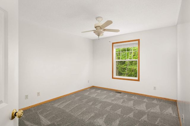 6127 32nd Avenue N, Crystal, MN 55422