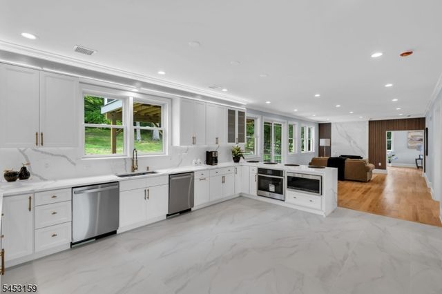 1395 Washington Valley Rd, Bridgewater Twp., NJ 08807
