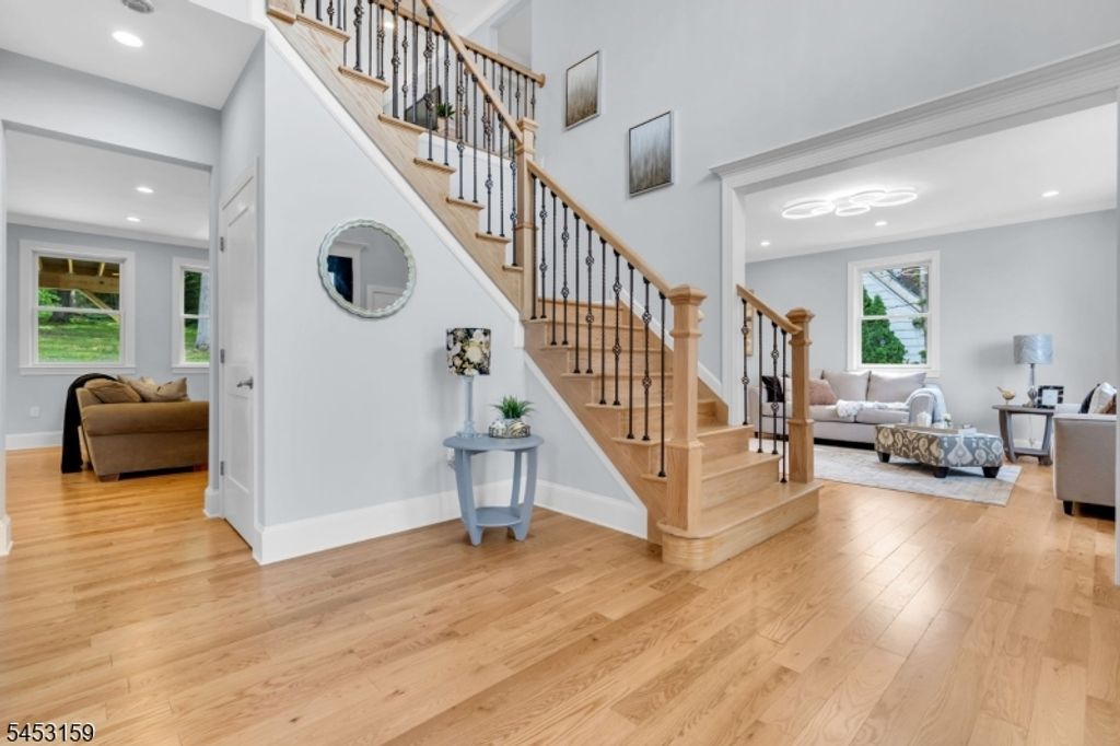 1395 Washington Valley Rd, Bridgewater Twp., NJ 08807 — photo 4