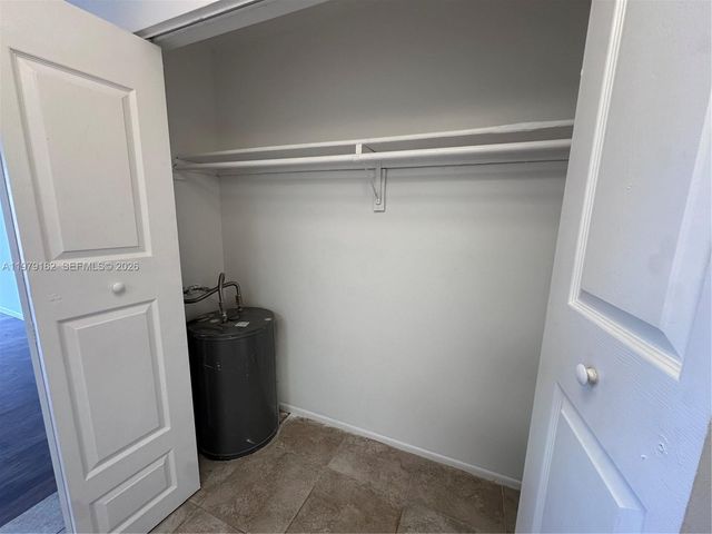 4848 NW 24th Court 412, Lauderdale Lakes, FL 33313