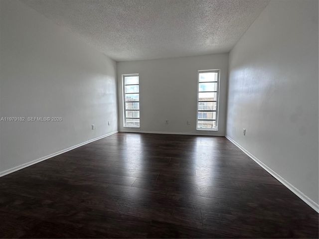 4848 NW 24th Court 412, Lauderdale Lakes, FL 33313