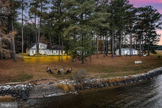 405 COURTNEY LN, Callao, VA 22435