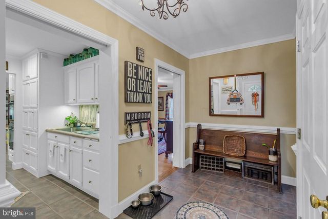 405 COURTNEY LN, Callao, VA 22435