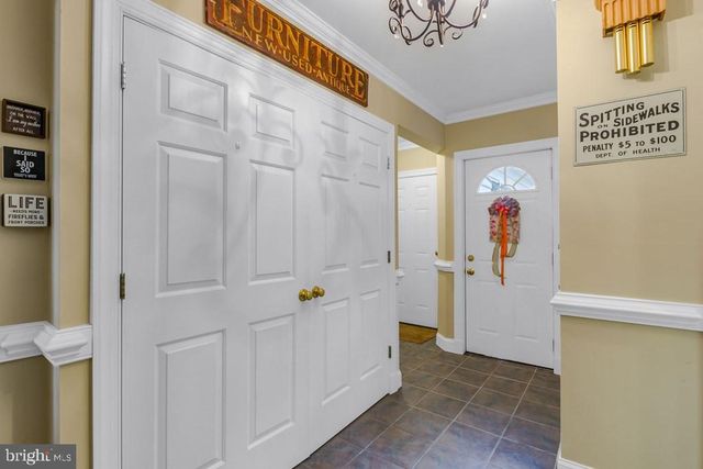 405 COURTNEY LN, Callao, VA 22435