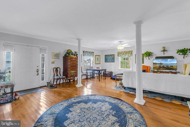405 COURTNEY LN, Callao, VA 22435
