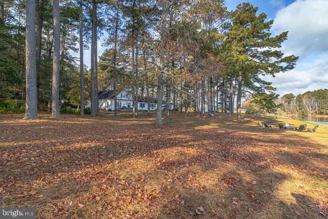405 COURTNEY LN, Callao, VA 22435