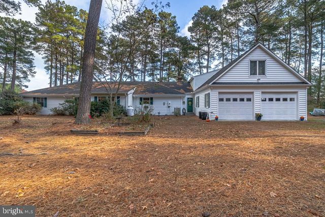 405 COURTNEY LN, Callao, VA 22435