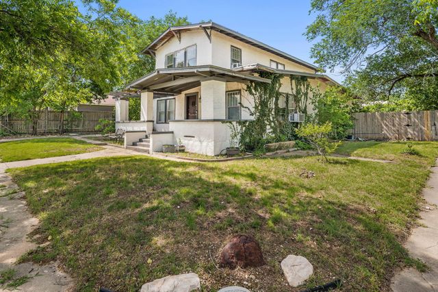 300 E 4th Street, Clarendon, TX 79226