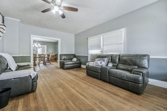 300 E 4th Street, Clarendon, TX 79226