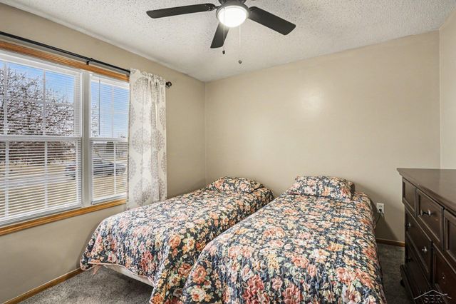 2977 Oaklawn Park, Saginaw, MI 48603