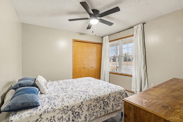 2977 Oaklawn Park, Saginaw, MI 48603