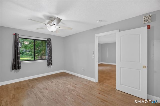 550 Darling Street 5H, Southington, CT 06489