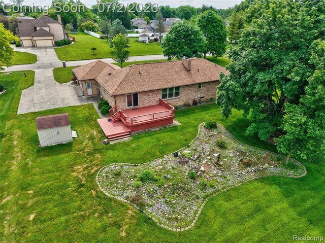1225 Old Timber Trail, Flint, MI 48532