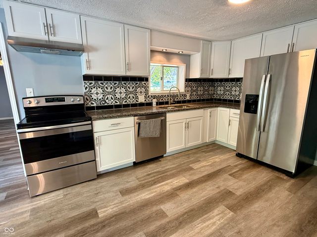 4833 Pennsylvania Street, Clayton, IN 46118