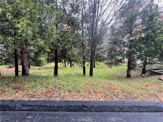 27525 Meadow Bay Drive, Lake Arrowhead, CA 92352