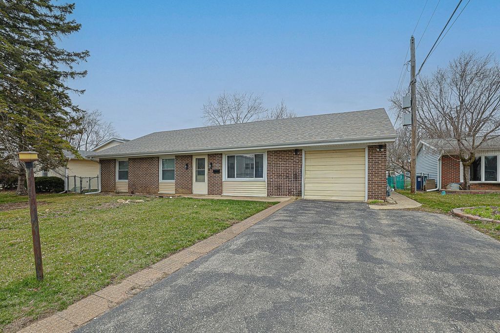 7815 Carlisle Drive, Hanover Park, IL 60133