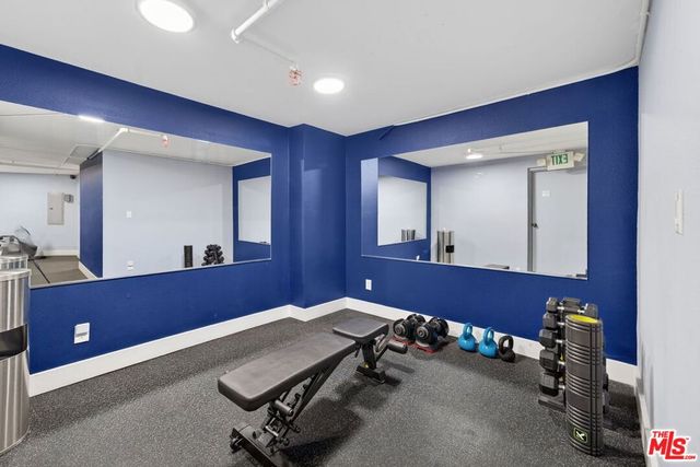 832 Palm Avenue 102, West Hollywood, CA 90069