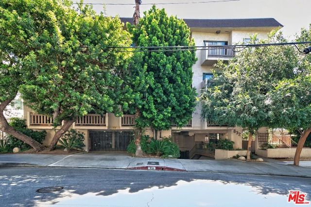 832 Palm Avenue 102, West Hollywood, CA 90069