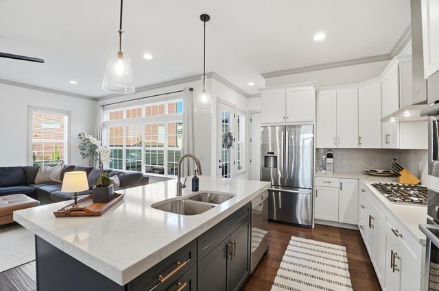 1071 Walburg Avenue, Villa Hills, KY 41017