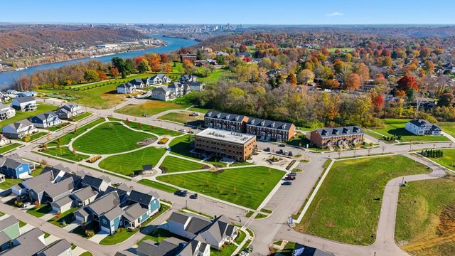 1071 Walburg Avenue, Villa Hills, KY 41017