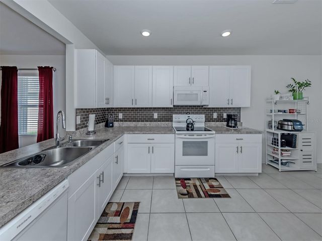 7045 WATERFORD PARKWAY, Punta Gorda, FL 33950