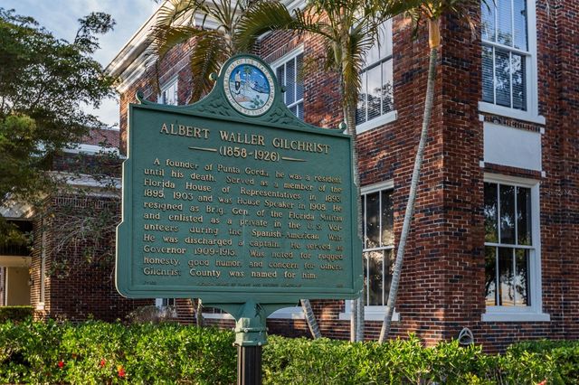 7045 WATERFORD PARKWAY, Punta Gorda, FL 33950