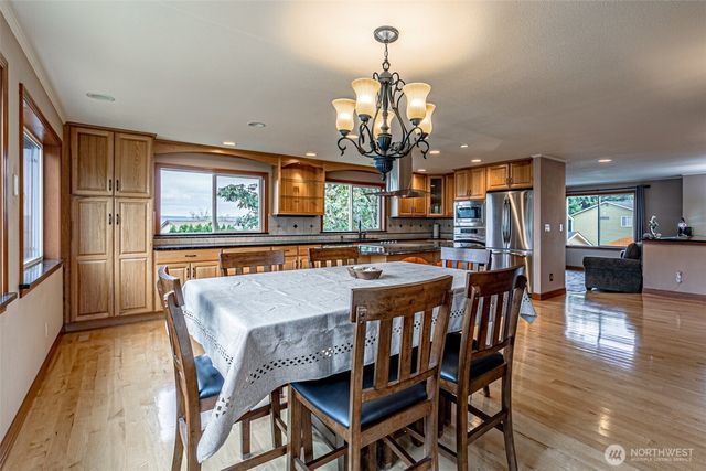 29400 60th Place S, Auburn, WA 98001