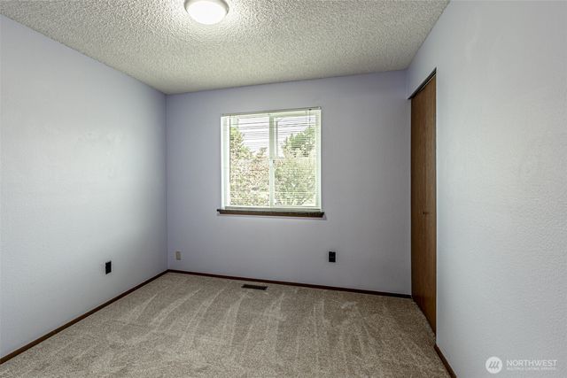29400 60th Place S, Auburn, WA 98001
