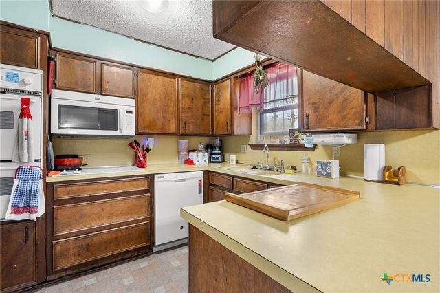 1900 Bundrant Drive, Killeen, TX 76543