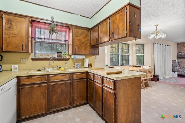1900 Bundrant Drive, Killeen, TX 76543