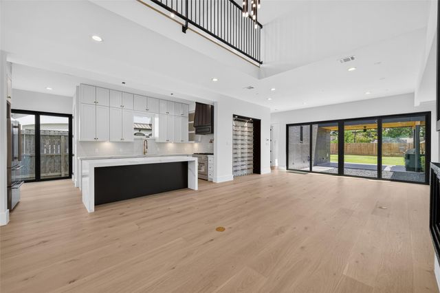 1508 Woodvine Drive, Houston, TX 77055