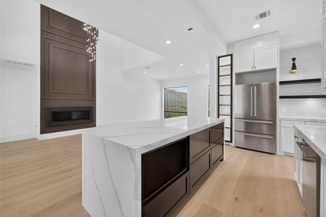 1508 Woodvine Drive, Houston, TX 77055