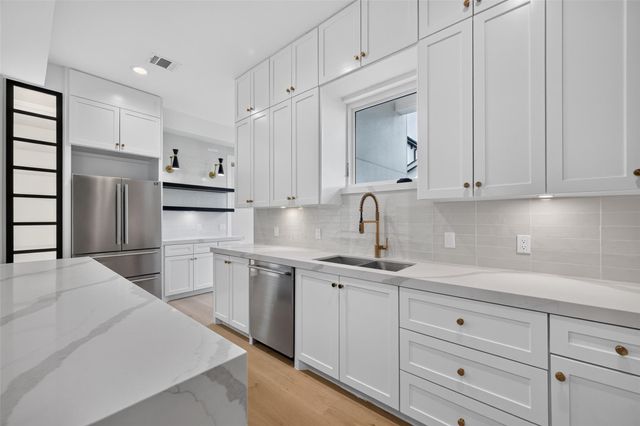 1508 Woodvine Drive, Houston, TX 77055
