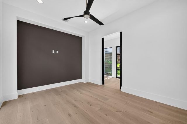1508 Woodvine Drive, Houston, TX 77055