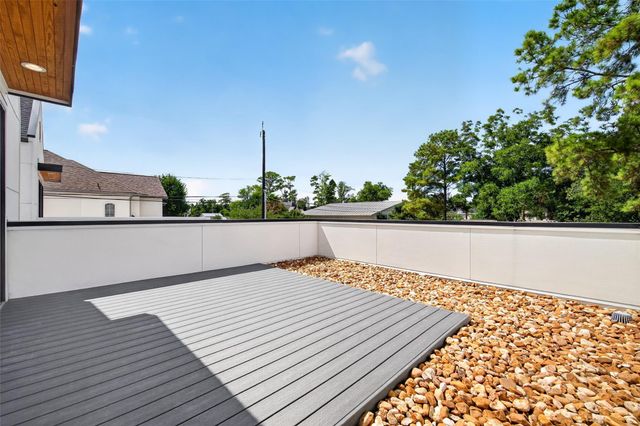 1508 Woodvine Drive, Houston, TX 77055