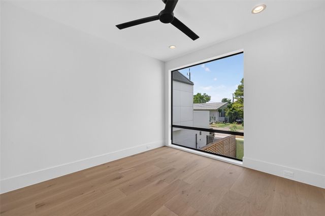 1508 Woodvine Drive, Houston, TX 77055