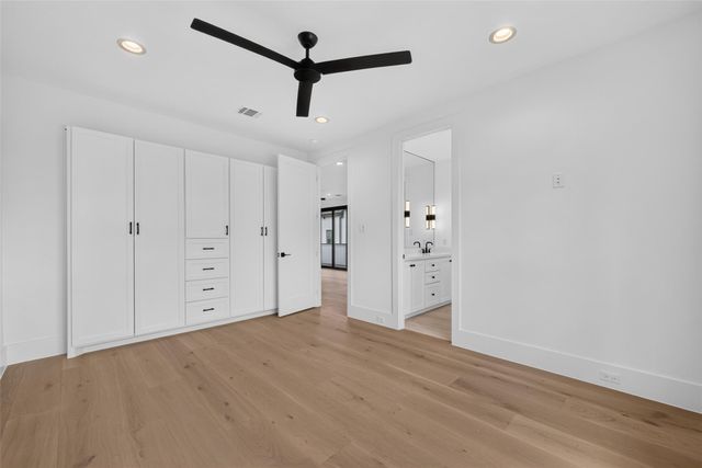 1508 Woodvine Drive, Houston, TX 77055