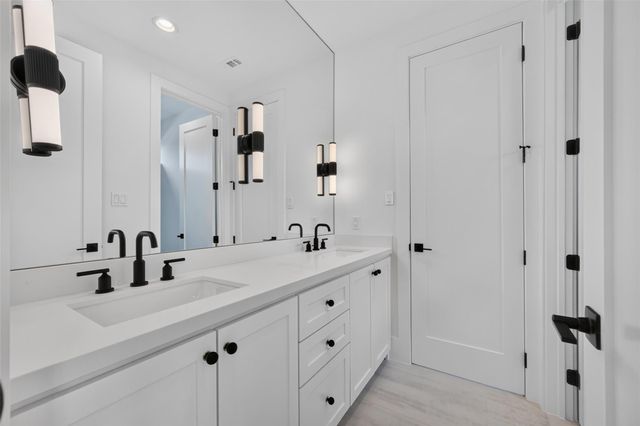 1508 Woodvine Drive, Houston, TX 77055