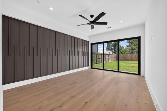 1508 Woodvine Drive, Houston, TX 77055