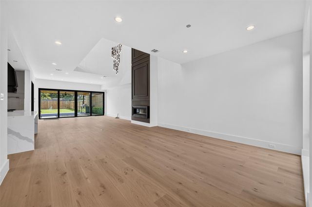 1508 Woodvine Drive, Houston, TX 77055